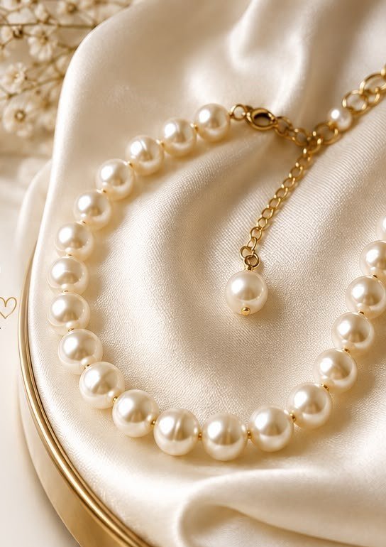Handpicked pearl necklace from Durra's Collections